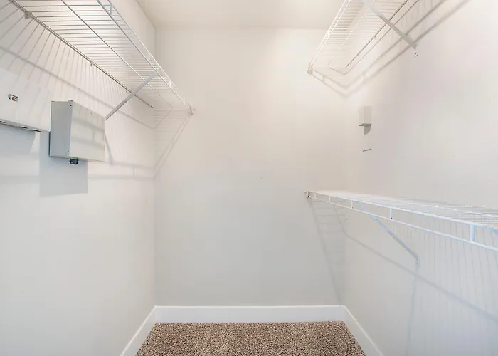 Cowboy Live, Laugh, & Loft Worth 2 Bedroom Loft Downtown Apartment