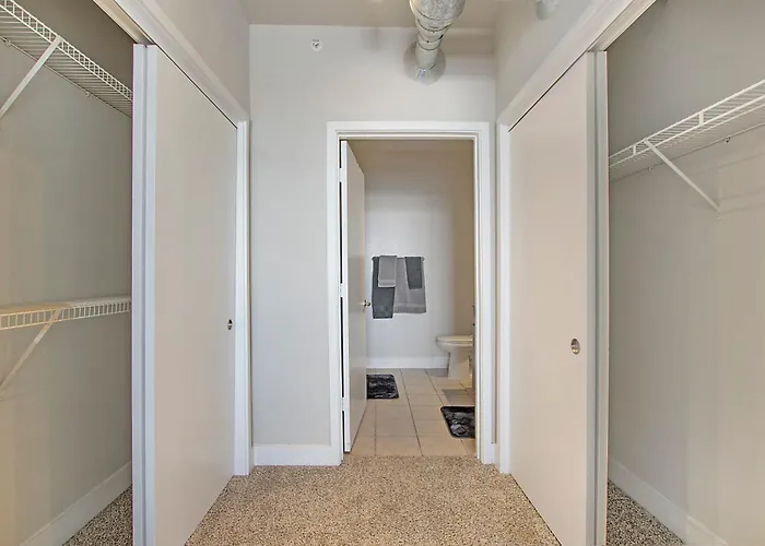Apartment Cowboy Live, Laugh, & Loft Worth 2 Bedroom Loft Downtown Fort Worth