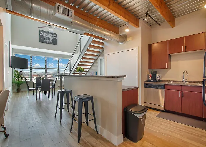 Apartment Cowboy Live, Laugh, & Loft Worth 2 Bedroom Loft Downtown Fort Worth